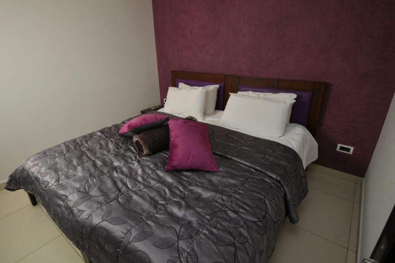 Hollywood Inn Boutique Hotel Jounieh Buitenkant foto