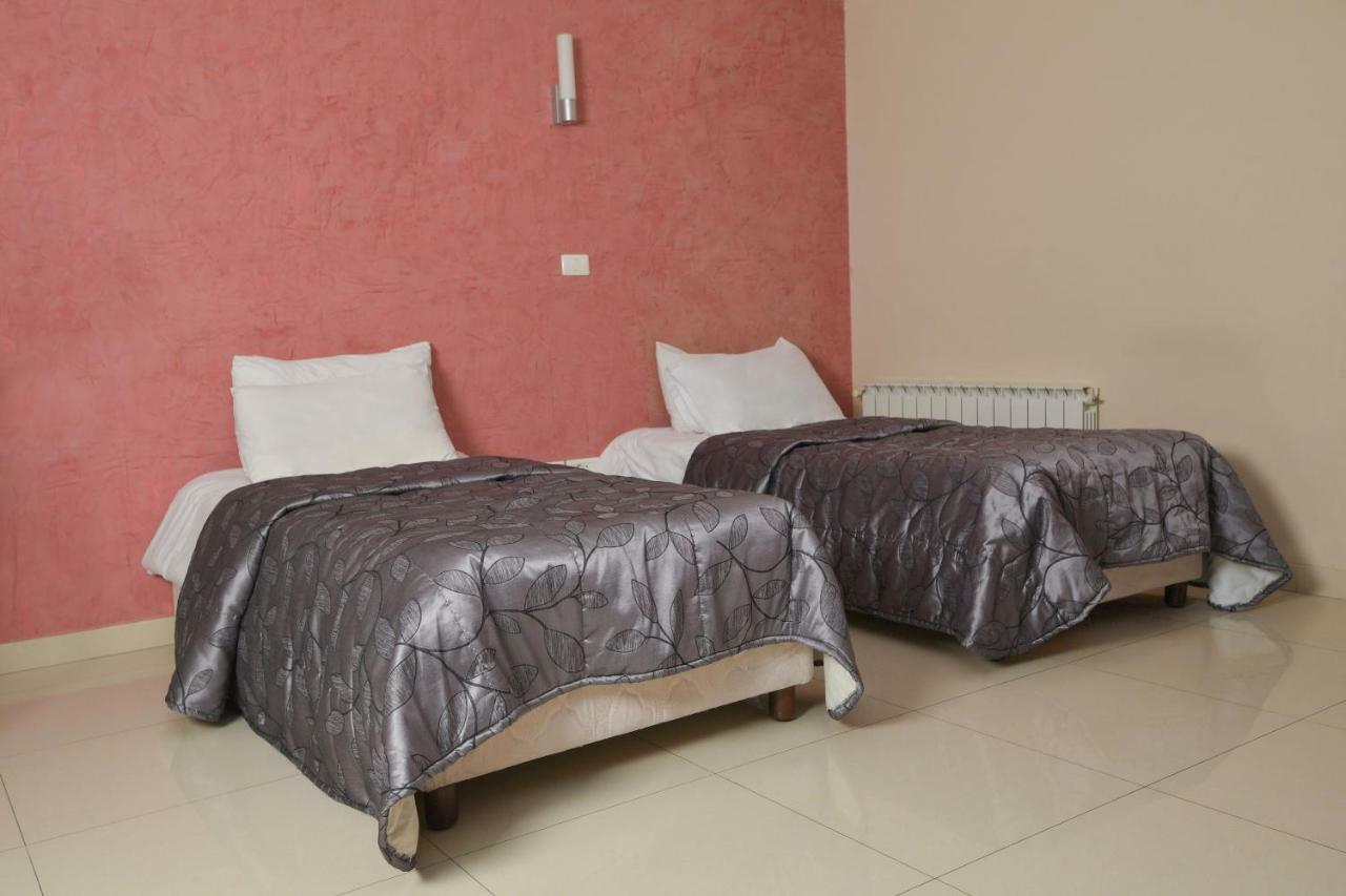 Hollywood Inn Boutique Hotel Jounieh Buitenkant foto