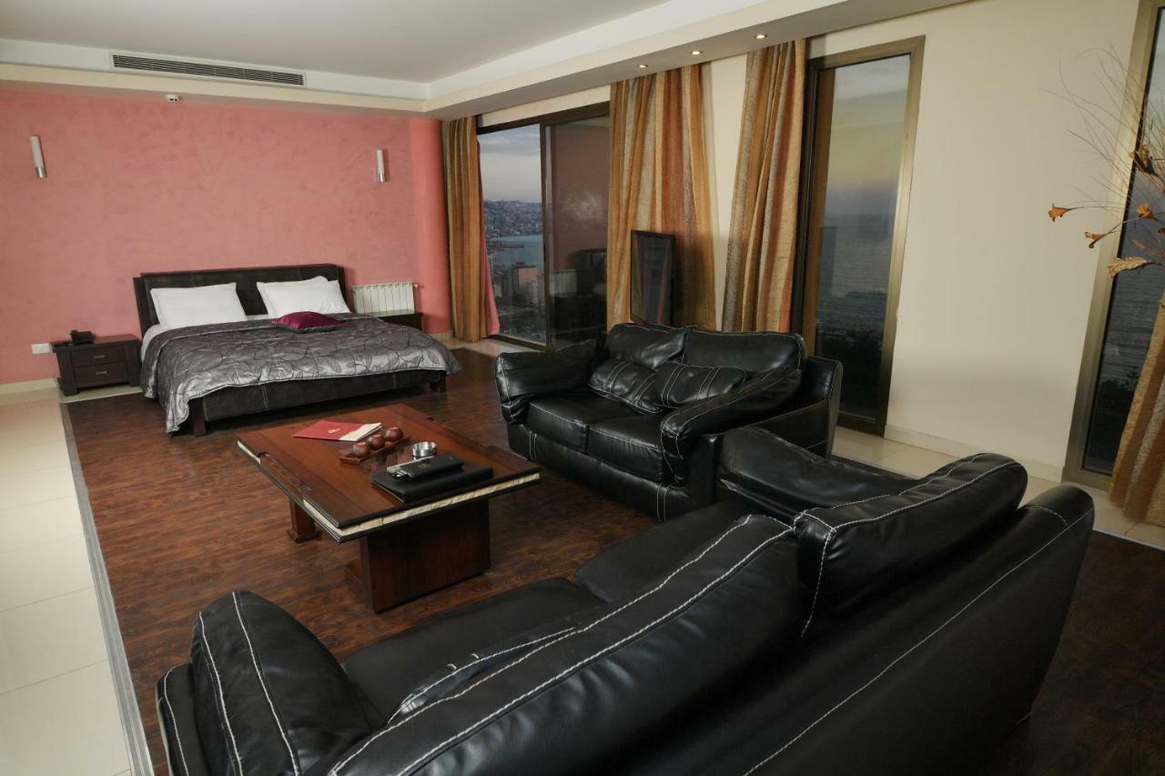 Hollywood Inn Boutique Hotel Jounieh Buitenkant foto