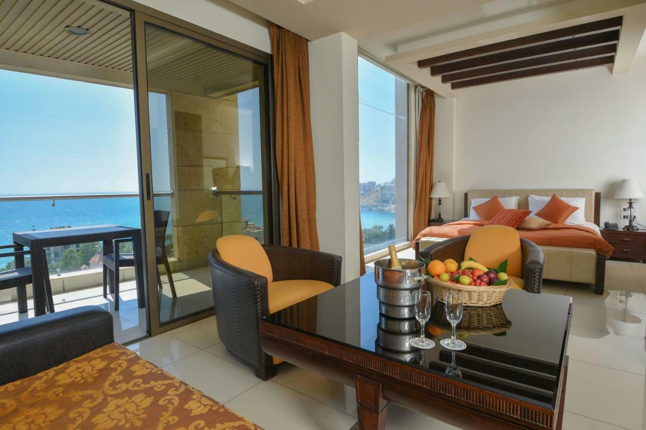 Hollywood Inn Boutique Hotel Jounieh Buitenkant foto