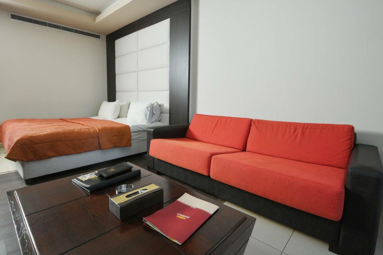 Hollywood Inn Boutique Hotel Jounieh Buitenkant foto