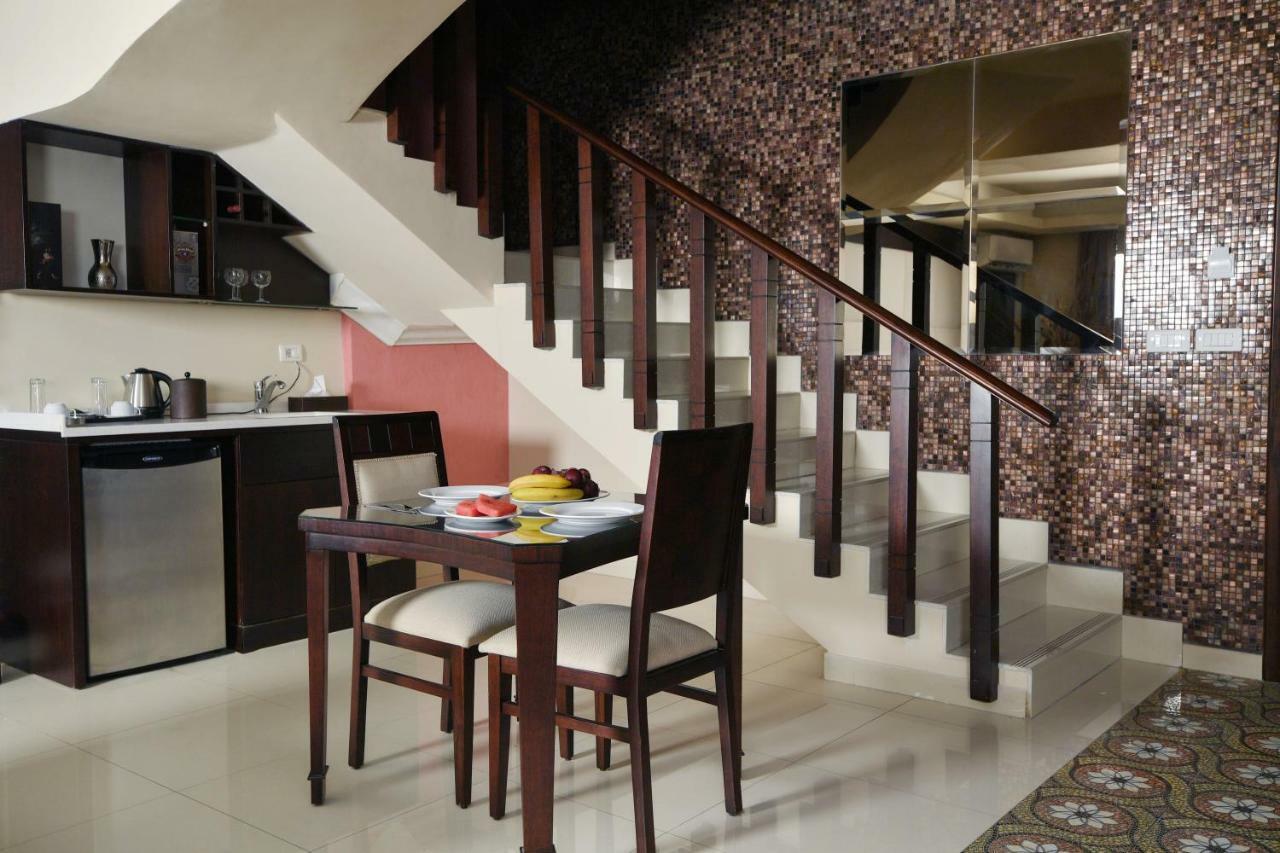Hollywood Inn Boutique Hotel Jounieh Buitenkant foto