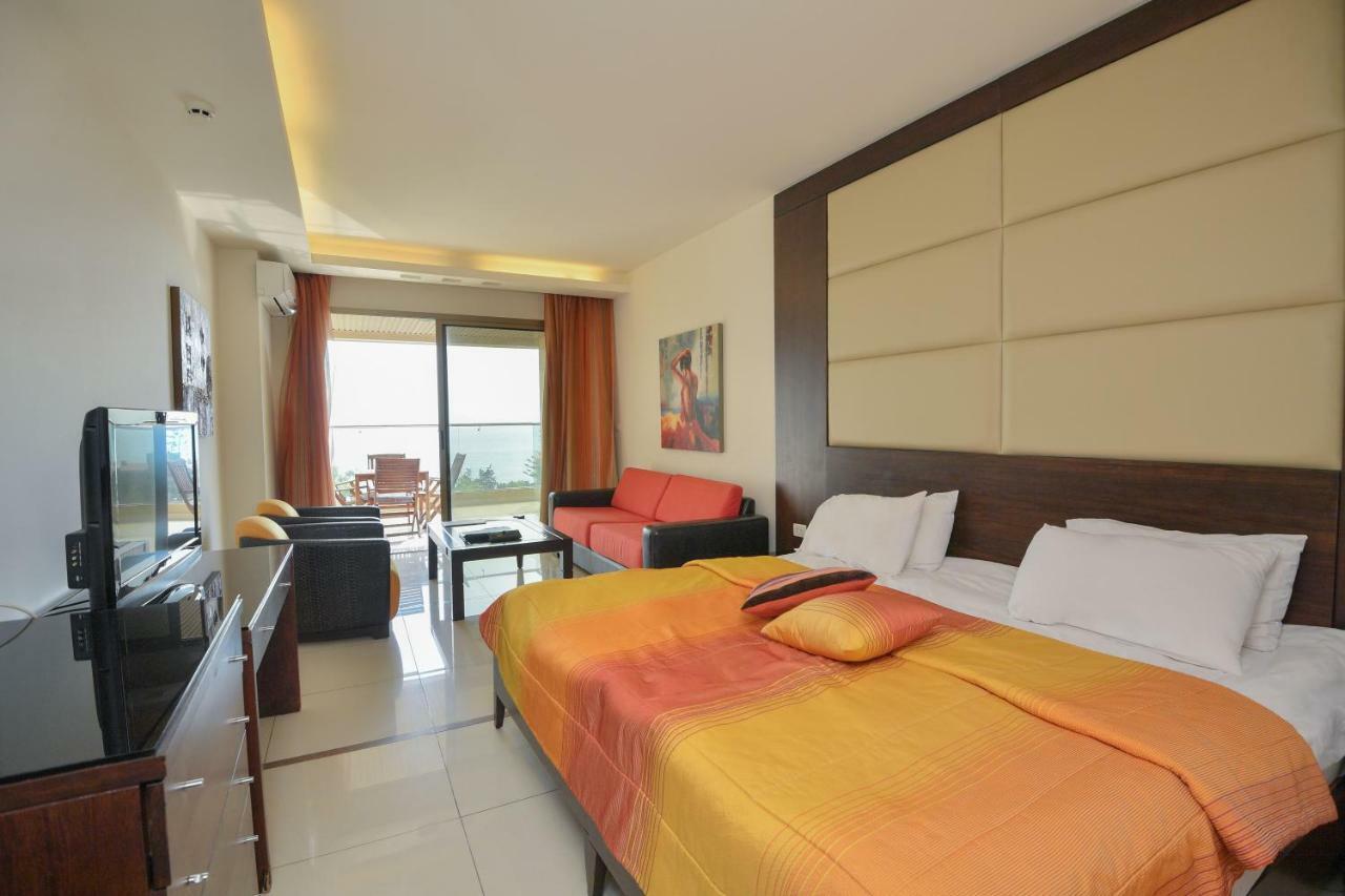 Hollywood Inn Boutique Hotel Jounieh Buitenkant foto
