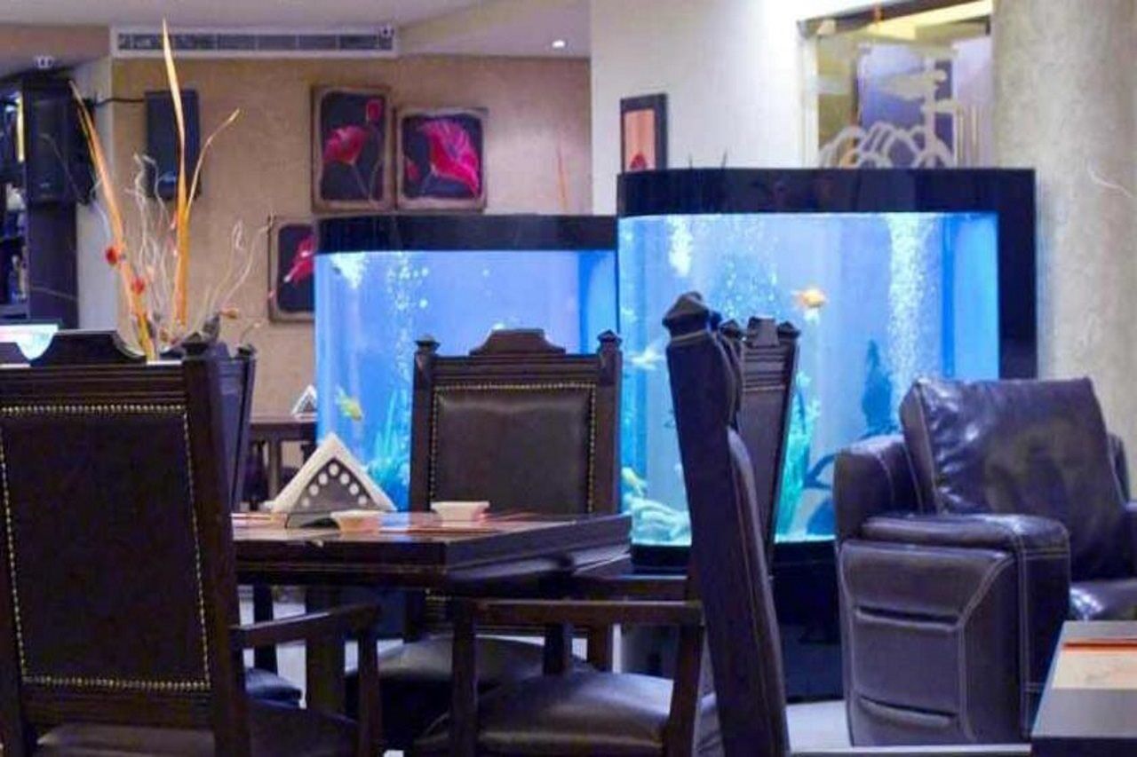 Hollywood Inn Boutique Hotel Jounieh Buitenkant foto