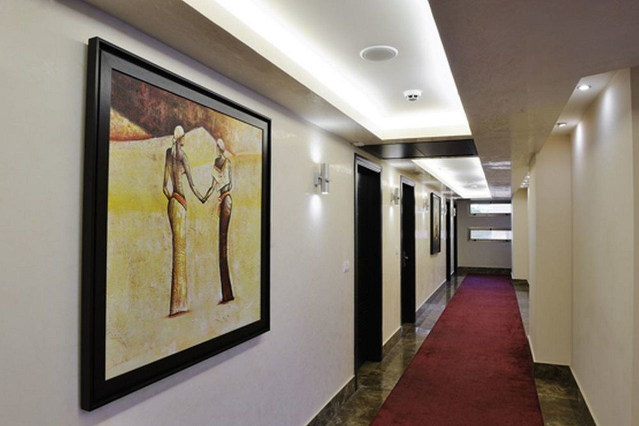 Hollywood Inn Boutique Hotel Jounieh Buitenkant foto