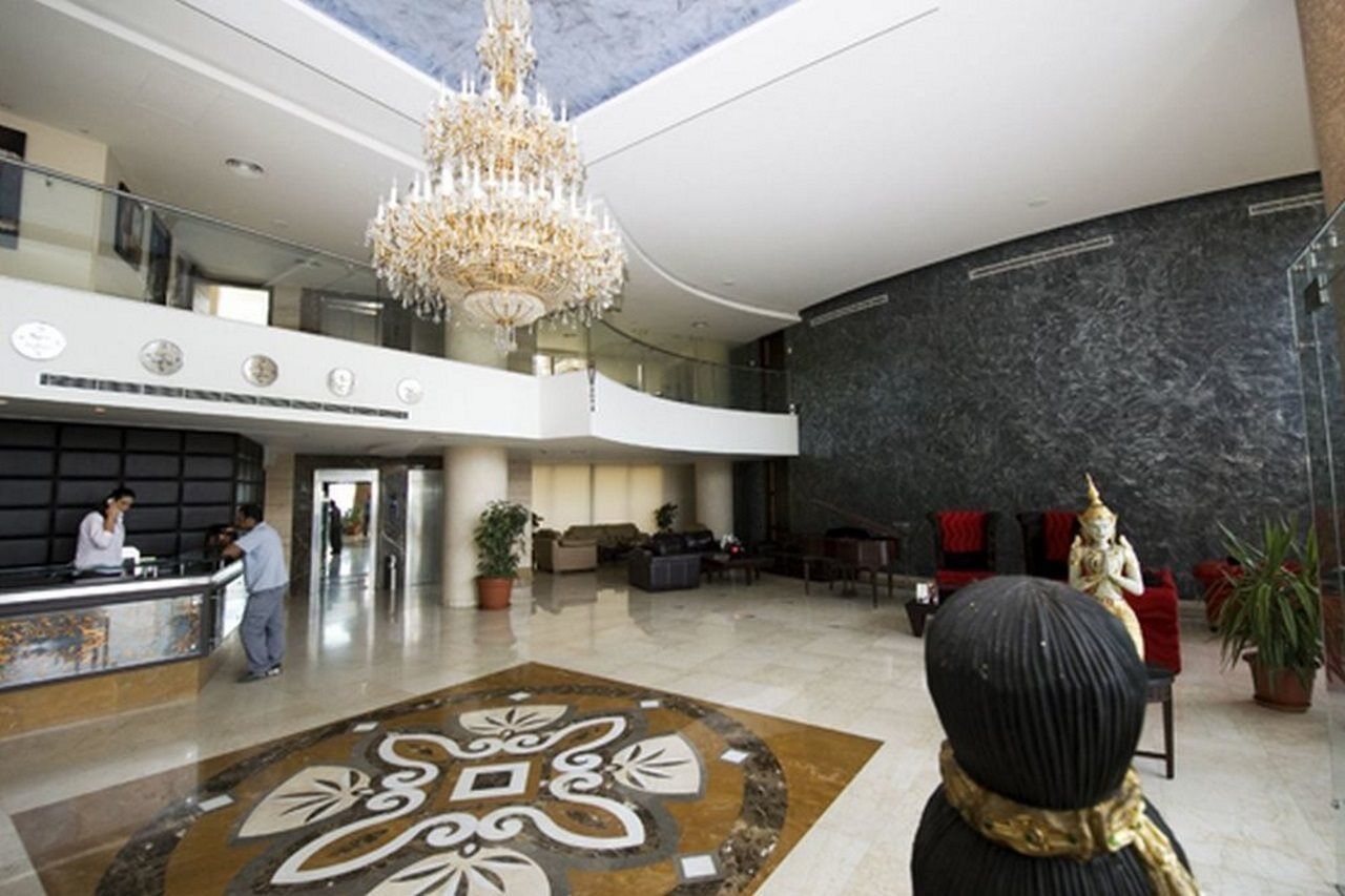 Hollywood Inn Boutique Hotel Jounieh Buitenkant foto